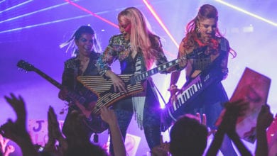 Jem and the Holograms (2015)