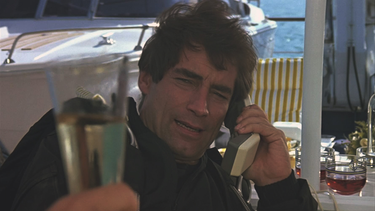 The Living Daylights (1987)